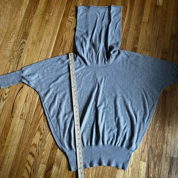 Lightweight brown knit top - Picture 3 of 6